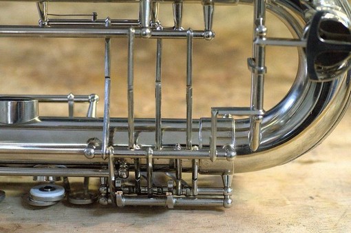 leblanc contrabass clarinet paperclip alt