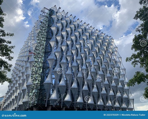 vauxhall building london alt