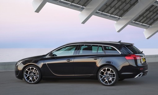 vauxhall insignia vxr sports tourer alt