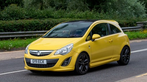 vauxhall corsa saloon alt