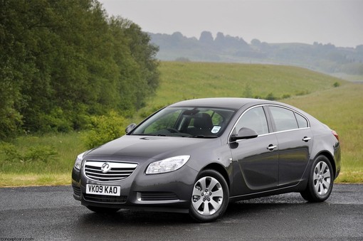 vauxhall insignia review 2011 alt