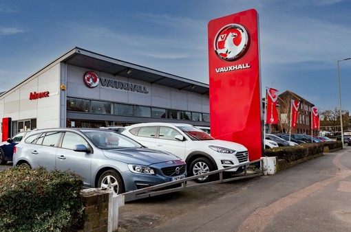 vauxhall dealer watford alt