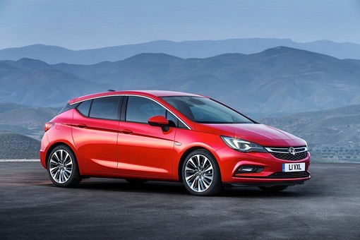 compare vauxhall astra models alt