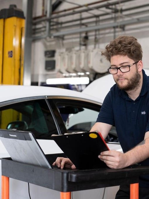 wilsons epsom vauxhall alt