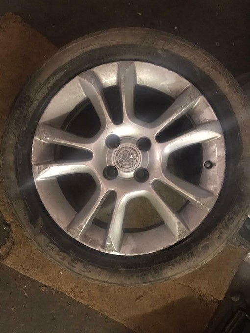 vauxhall corsa alloy wheels alt