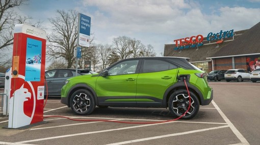 tesco vauxhall opening hours alt