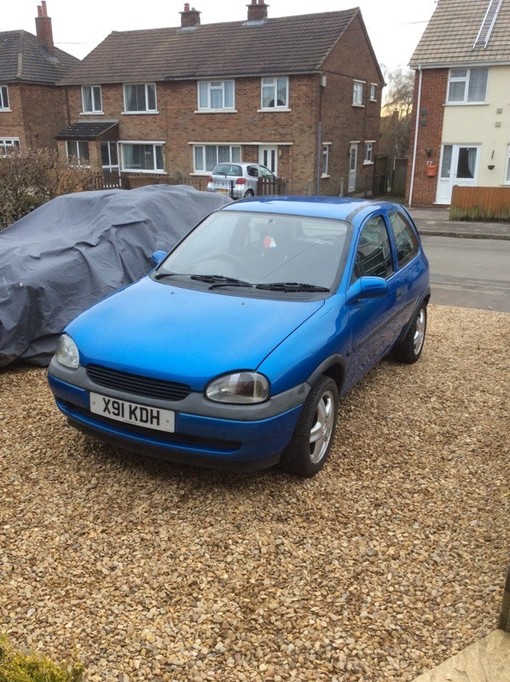 x reg vauxhall corsa alt