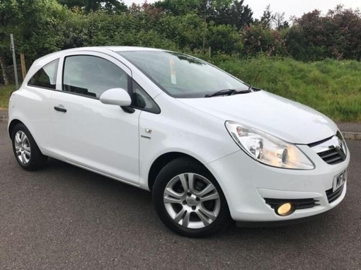 white vauxhall corsa for sale alt