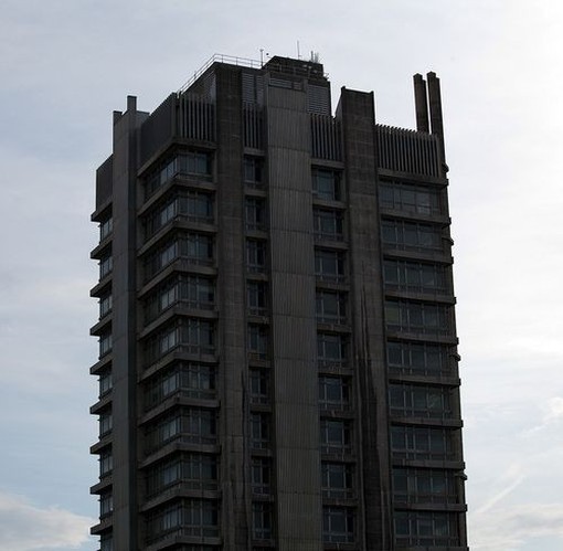 vauxhall corsa london alt