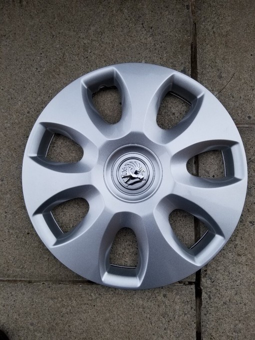 vauxhall corsa wheel trim alt